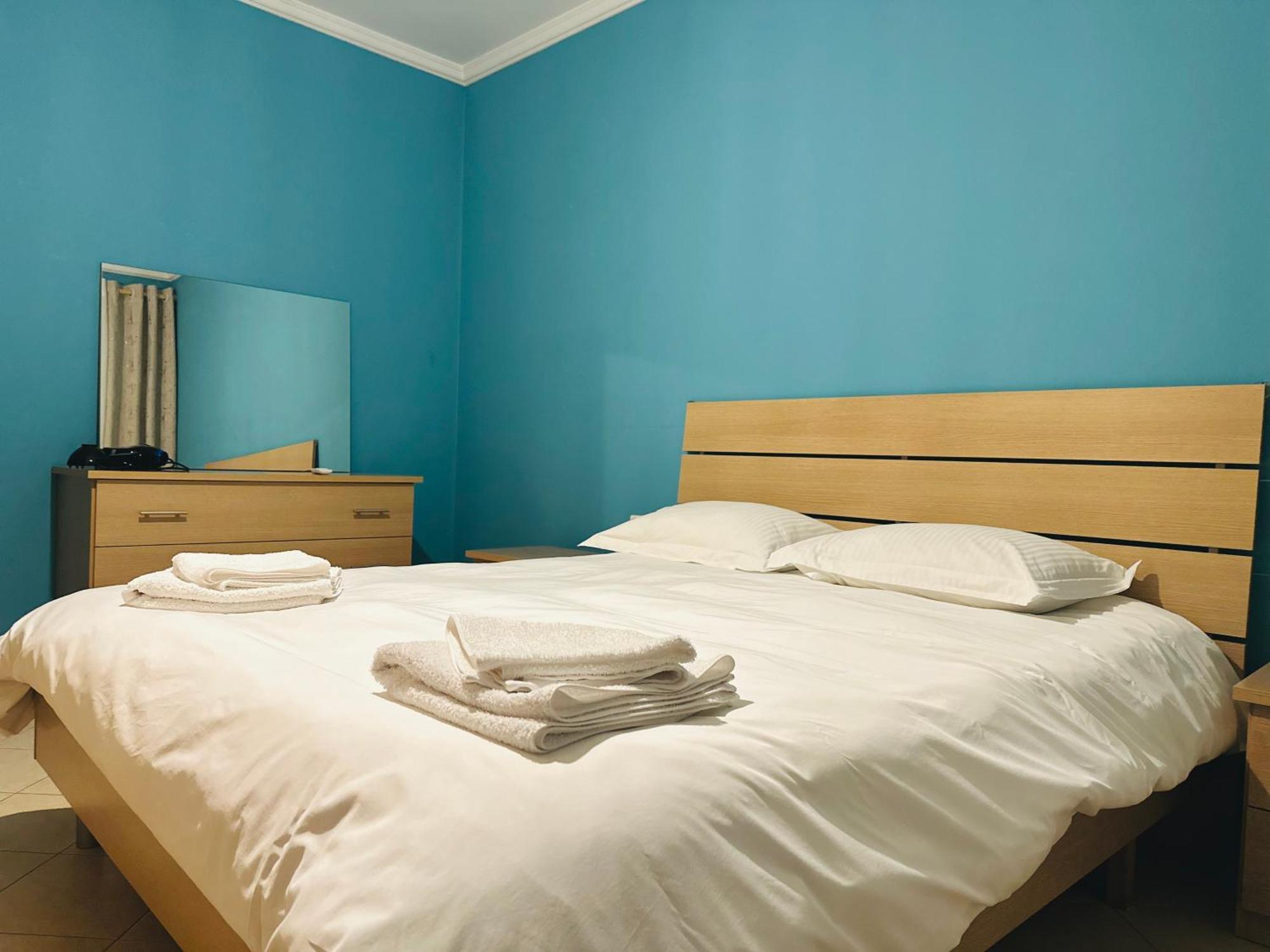 Quiet & Spacious City Center Apartment - 4 Min Walk Tirana Exterior photo